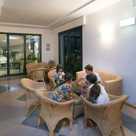 Отель Arcobaleno *